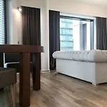 Fractal Guest Rooms - Poznan Centrum Andersia Square & Old Town