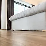 Fractal Guest Rooms - Poznan Centrum Andersia Square & Old Town